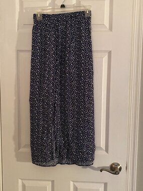 Cute Loft floral skirt with slit in front - size XL